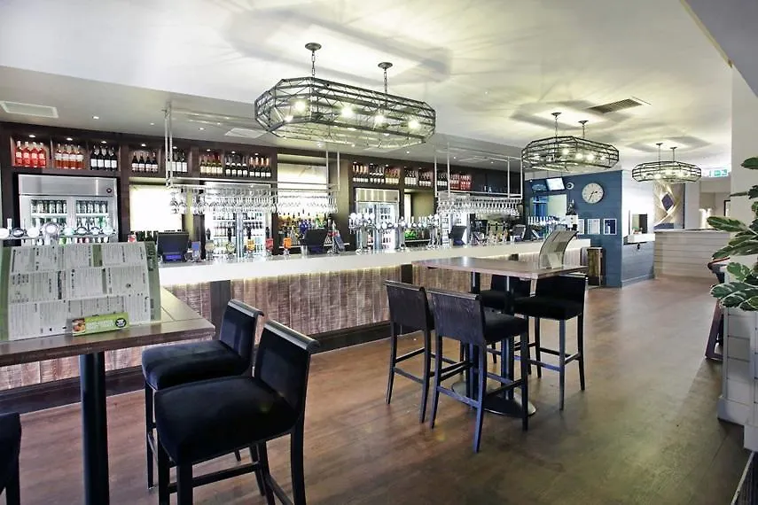 The Angel Hotel Wetherspoon Γουίτμπι