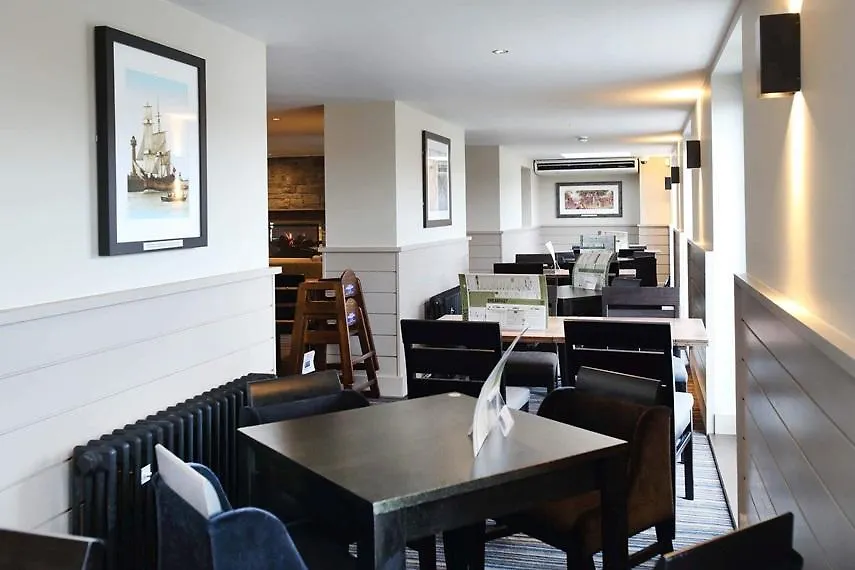 The Angel Hotel Wetherspoon Whitby 4*,